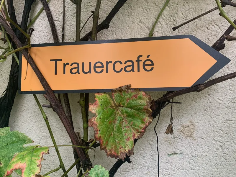Trauercafé (Foto: Elisabeth Schirmer) Trauercafé (Foto: Elisabeth Schirmer)
