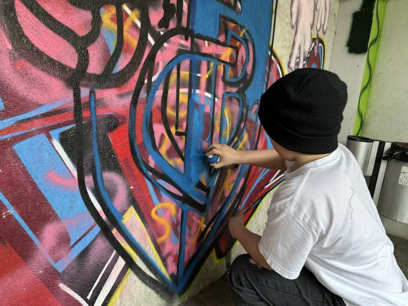 Graffitiworkshop 22.02.25 (1) (Foto: Ruben Albiez) Graffitiworkshop 22.02.25 (1) (Foto: Ruben Albiez)